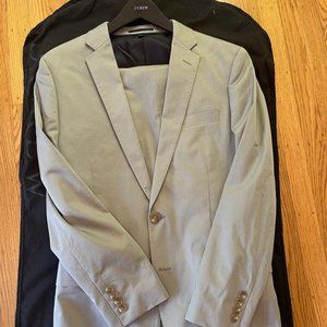 J. Crew Ludlow slim summer weight grey suit 40R worn once